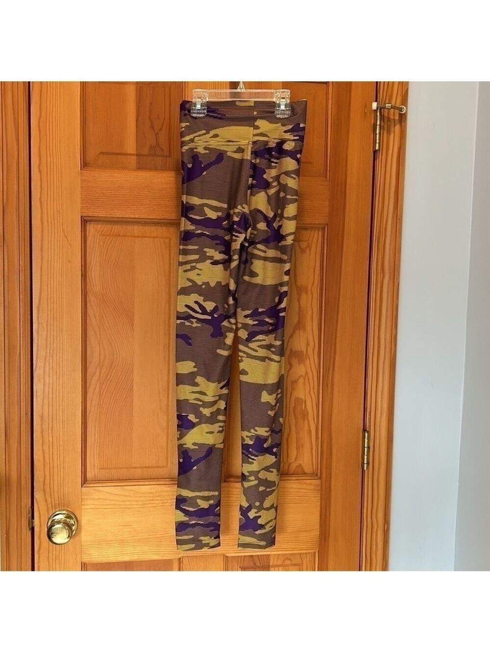 NFL Women's Minnesota Vikings Marled Camo Lines Leggings XS - Picture 5 of 7